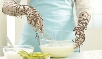 What parasites can live in the human body